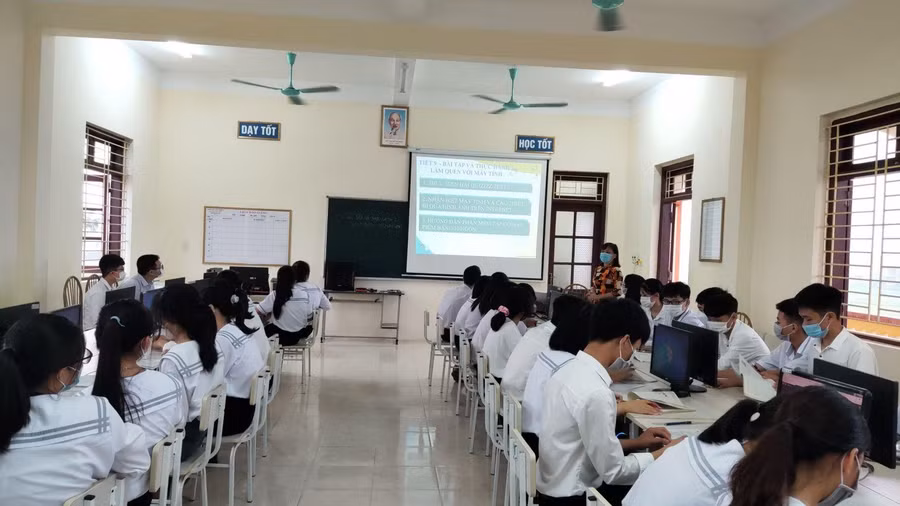 Trường THPT Xuân Trường B nâng cao chất lượng giáo dục, chủ động hướng nghiệp cho học sinh.