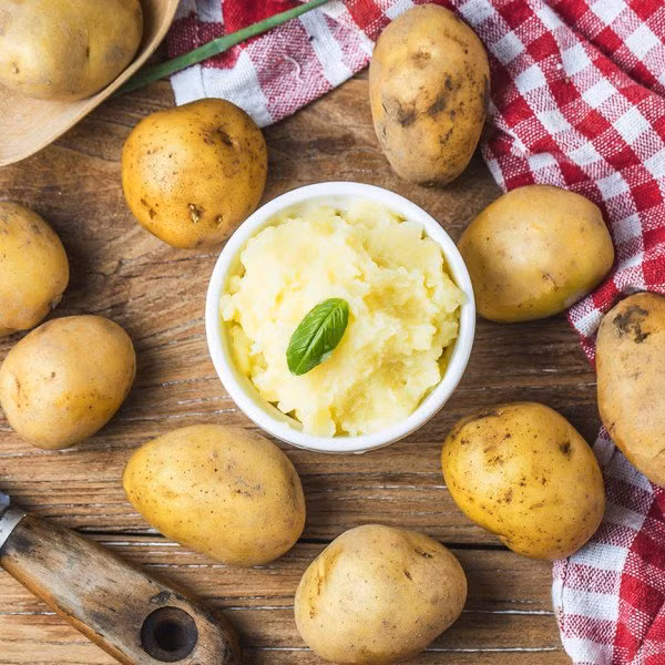 4 loại mặt nạ khoai tây dưới đây sẽ cứu cánh cho làn da của bạn.