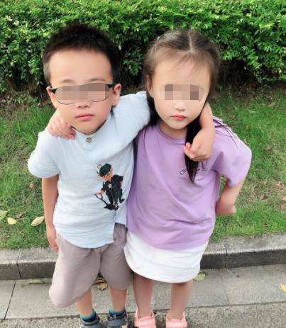 Ngủ chung giường với chị gái 11 năm, bé trai nói 1 câu khiến mẹ hoảng sợ ảnh 2 Ngủ chung giường với chị gái 11 năm, bé trai nói 1 câu khiến mẹ hoảng sợ ảnh 2