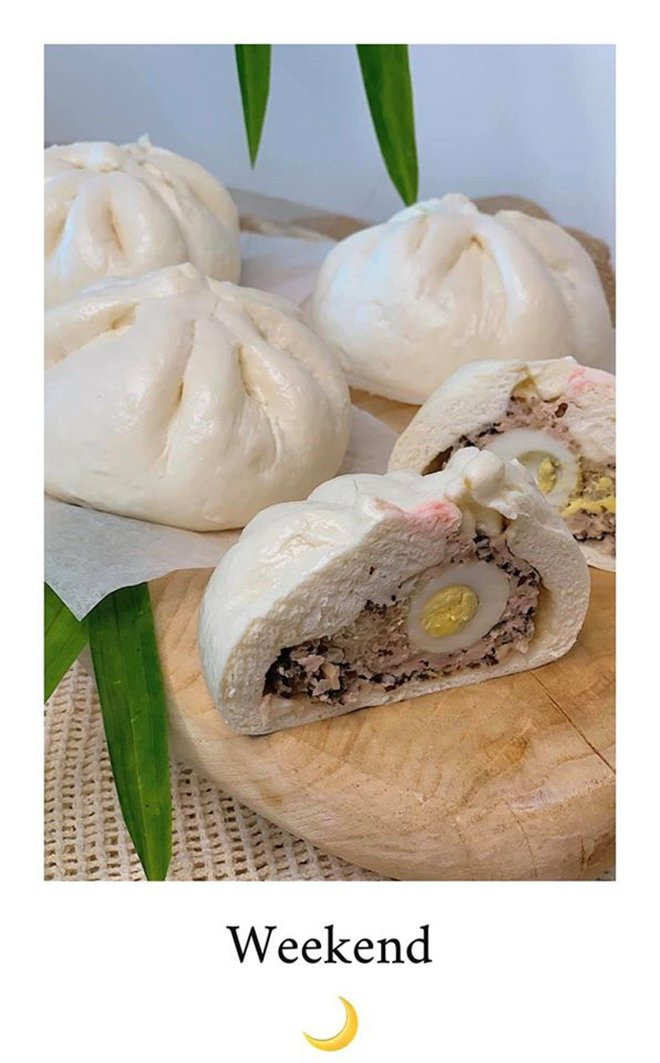 Bánh bao do cựu giám khảo Vietnam&apos;s Next Top Model làm khiến nhiều người nhìn thấy &quot;đã&quot; vì nhân bên trong hấp dẫn.
