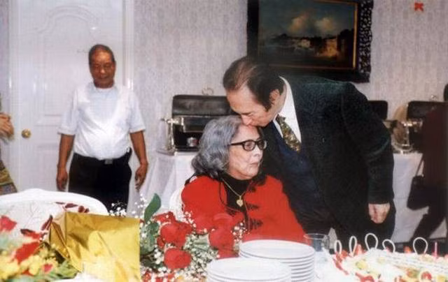 “Hậu cung” đấu đá như phim của 4 người vợ tỷ phú sòng bạc Hà Hồng Sân ảnh 5