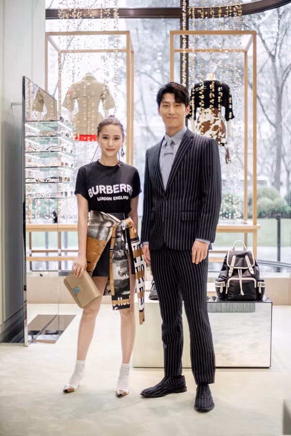 Hà Siêu Liên đang hẹn hò với tài tử Đậu Kiêu.