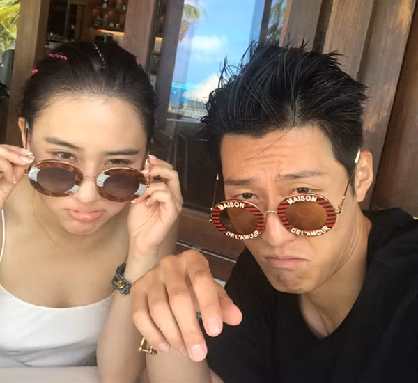 Thời điểm Hà Siêu Liên và Đậu Kiêu công khai tình cảm, cả hai được thưởng nóng.