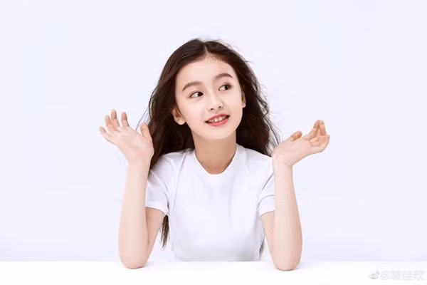 Ở tuổi 11, Bùi Giai Hân là cô bé được nhiều nhãn hàng thời trang chọn lựa.