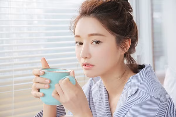 Không bao giờ lo da bong tróc với 7 bí quyết dưỡng da mùa thu đông - 9