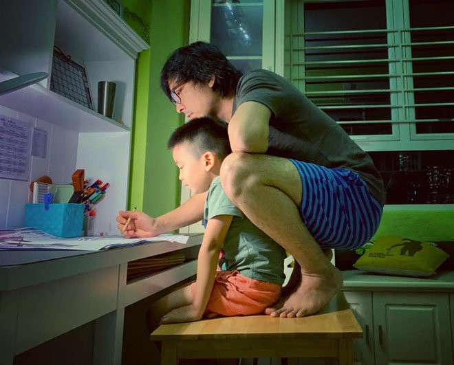 Cuộc sống hiện tại của amp;#34;Giáo sư Xoayamp;#34; đình đám trên sóng VTV sau 8 năm cưới vợ - 5