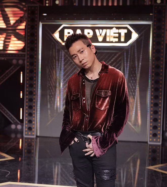 Chồng Tóc Tiên quyền lực thế nào mà khiến cả hội Rap Việt phải amp;#34;cúi đầuamp;#34; cảm ơn? - 11