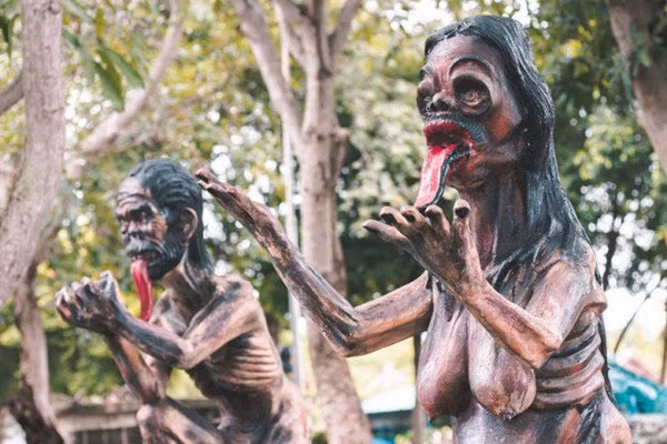 Nín thở với 10 điểm đến kỳ lạ nhất thế giới: Không hiểu mình đang lạc tới hành tinh nào! - 15