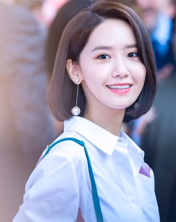 Kiểu tóc ngắn uốn cụp đẹp trẻ trung dẫn đầu xu hướng hiện nay - 11