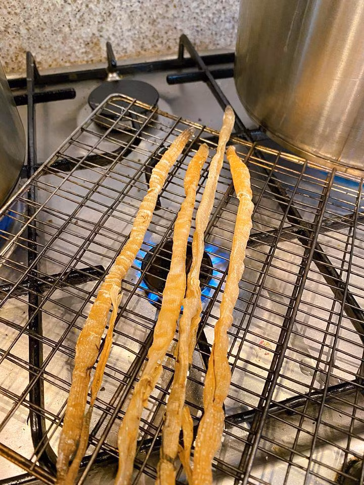 Dành 20 tiếng để nấu, món phở của Tăng Thanh Hà ngon đến mức nào? ảnh 9