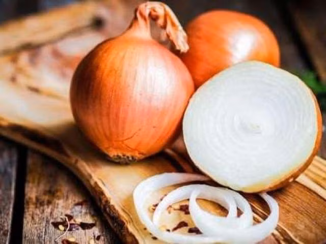 Đặt loại củ này trong bếp, gián mẹ cõng gián con chạy amp;#34;bán xớiamp;#34; - 3