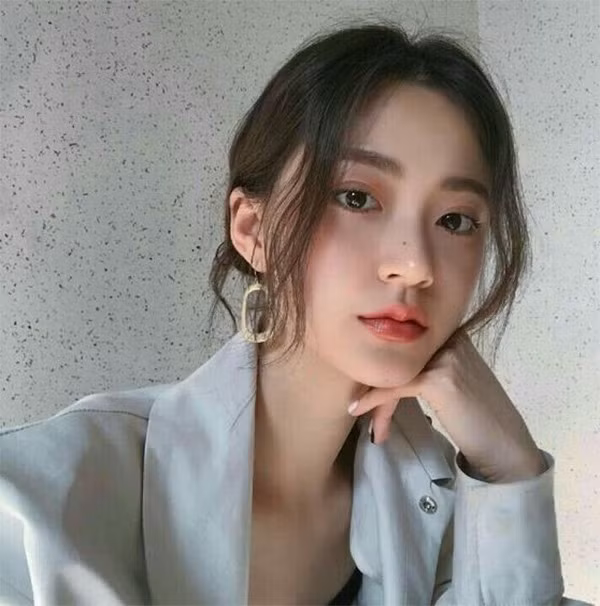 15 kiểu tóc mái dài đẹp trẻ trung phù hợp với mọi gương mặt - 1