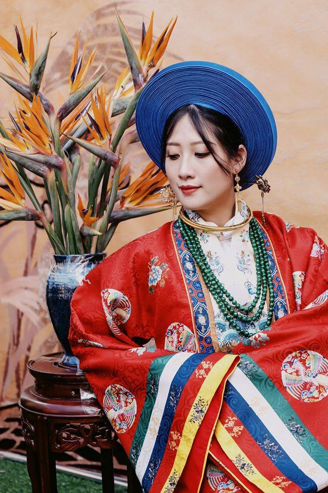 Đám cưới nhận "bão like" với trang phục cực độc đáo ảnh 4 Đám cưới nhận "bão like" với trang phục cực độc đáo ảnh 4