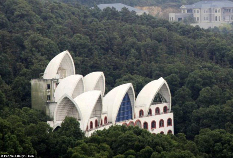 Khám phá bên trong thị trấn giàu nhất Trung Quốc ảnh 12