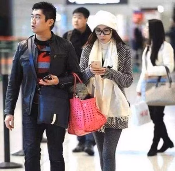 Tiêu Tường từng có mối tình cô - cháu vụng trộm.