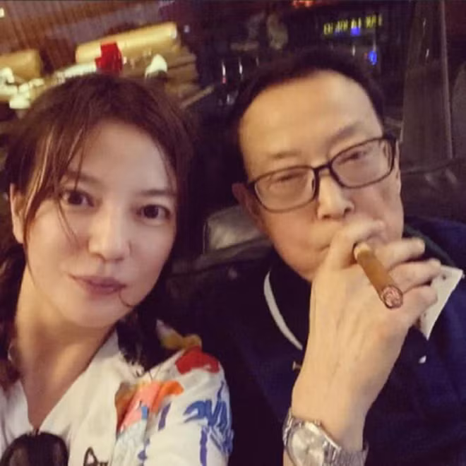 Báo Trung: Triệu Vy và chồng ly thân, có amp;#34;thỏa thuận miệngamp;#34;, con gái do Huỳnh Hữu Long nuôi - 5