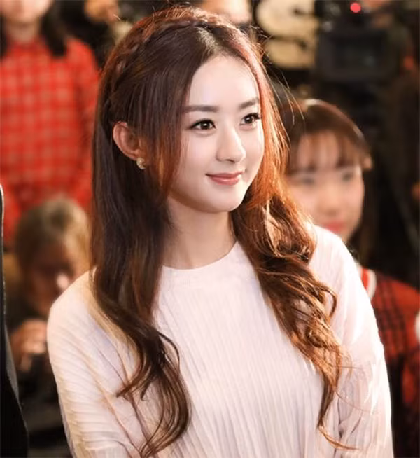 20 Kiểu tóc dài đẹp trẻ trung năng động cho nữ được yêu thích nhất hiện nay - 7