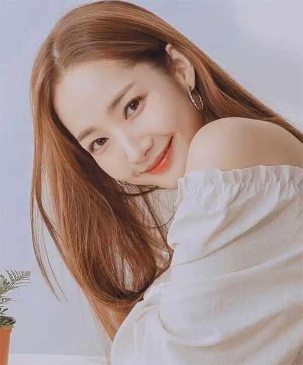 Những màu tóc nâu vàng đẹp được yêu thích nhất hiện nay - 10