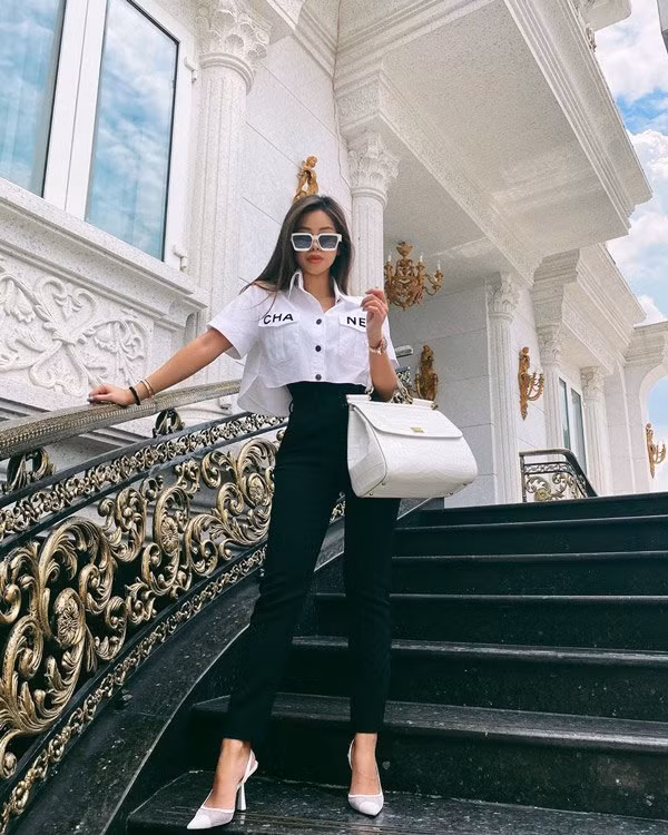 Thay đồ đi dạo phố, rich kid Tiên Nguyễn khoe nhẹ luôn tủ đồ trăm tỷ - 10