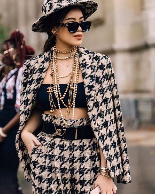 Rich kid Tiên Nguyễn khoe nhẹ tủ đồ... trăm tỷ ảnh 3 Rich kid Tiên Nguyễn khoe nhẹ tủ đồ... trăm tỷ ảnh 3