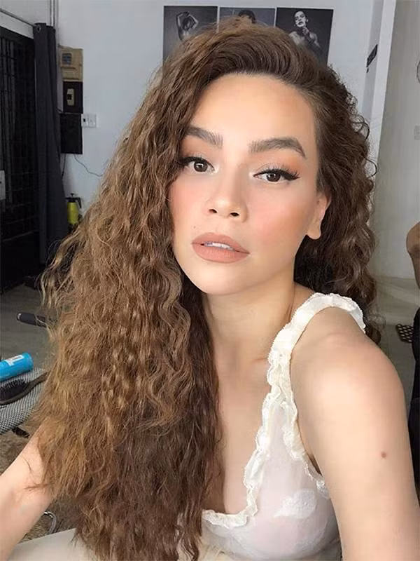 15 kiểu tóc xù đẹp cho nữ thêm dễ thương cá tính được yêu thích nhất - 7