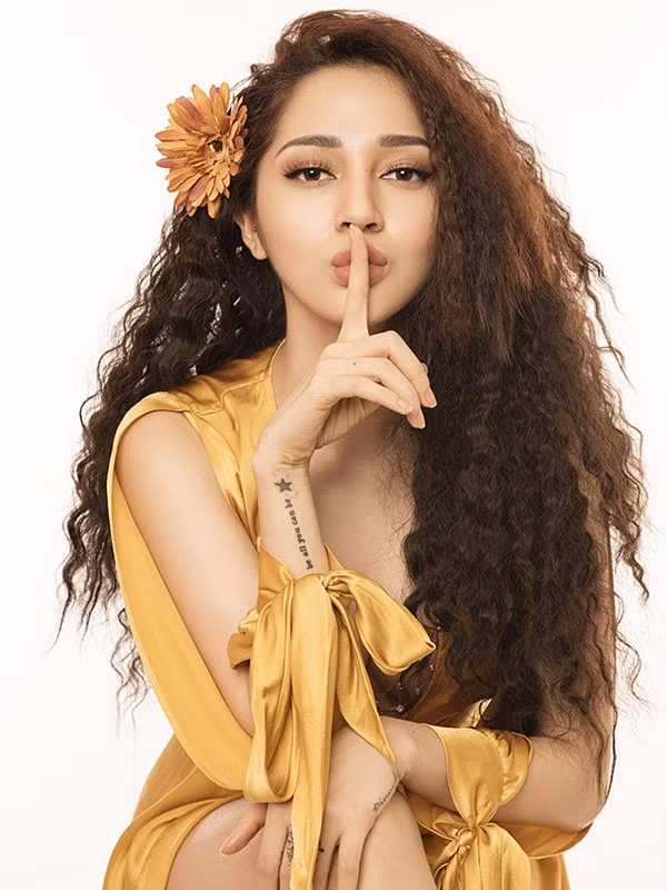 15 kiểu tóc xù đẹp cho nữ thêm dễ thương cá tính được yêu thích nhất - 10