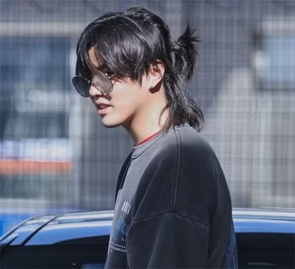 Những kiểu tóc nam dài đẹp chuẩn men và vô cùng phong cách - 6