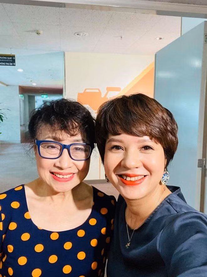 Cuộc sống hiện tại của nữ BTV có giọng đọc amp;#34;Thuê bao quý khách vừa gọiamp;#34; huyền thoại một thời - 10