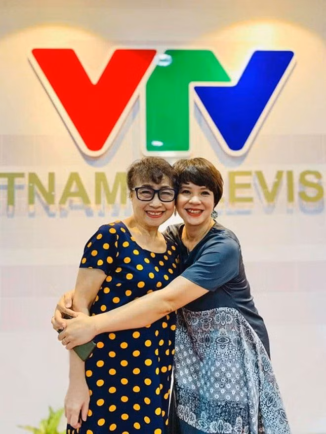 Cuộc sống hiện tại của nữ BTV có giọng đọc amp;#34;Thuê bao quý khách vừa gọiamp;#34; huyền thoại một thời - 11