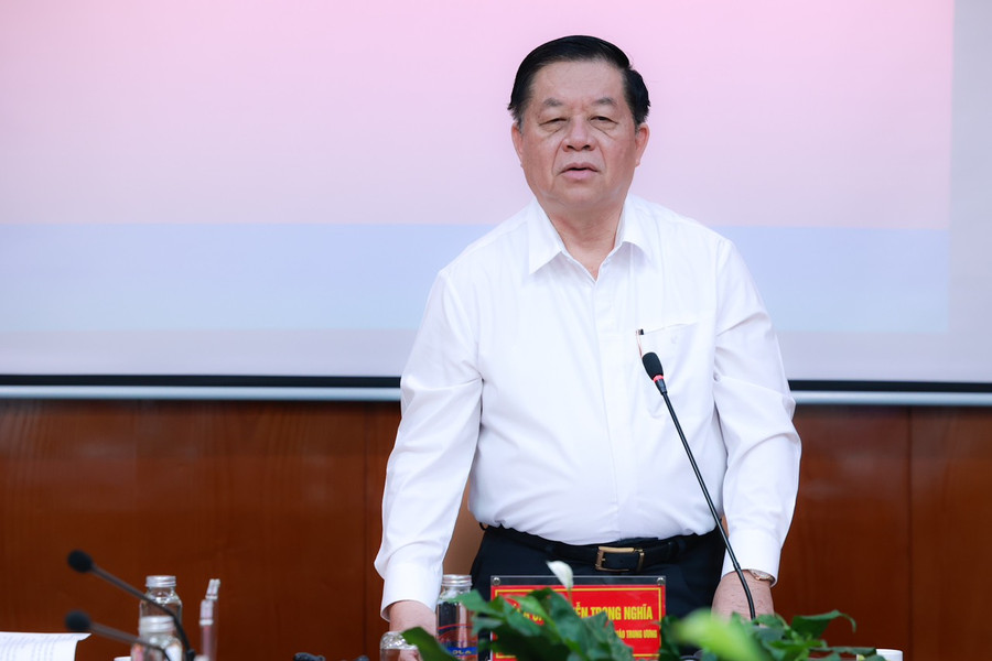 Bí thư Trung ương Đảng, Trưởng ban Tuyên giáo Trung ương - Nguyễn Trọng Nghĩa phát biểu. Bí thư Trung ương Đảng, Trưởng ban Tuyên giáo Trung ương - Nguyễn Trọng Nghĩa phát biểu.