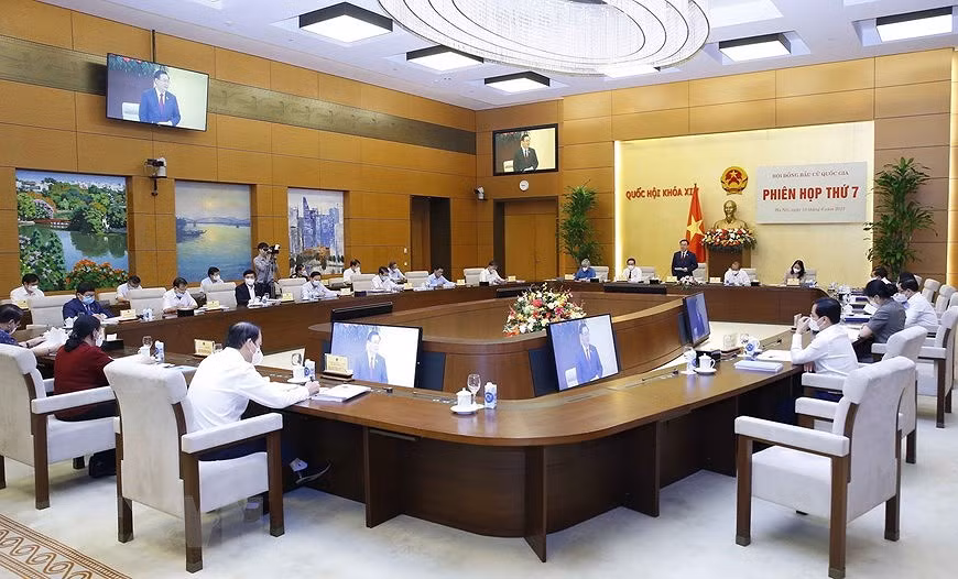 Thong qua Nghi quyet cong bo danh sach trung cu dai bieu Quoc hoi hinh anh 1