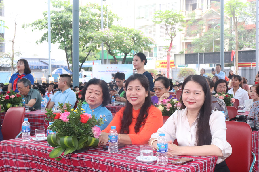 Đại biểu dự tổng kết, trao giải cuộc thi. Đại biểu dự tổng kết, trao giải cuộc thi.