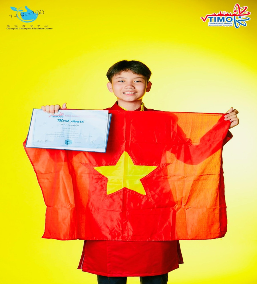 Học sinh Đỗ Quang Hiếu – lớp 6A9 đạt giải Khuyến khích Kỳ thi Olympic Toán học quốc tế TIMO. Học sinh Đỗ Quang Hiếu – lớp 6A9 đạt giải Khuyến khích Kỳ thi Olympic Toán học quốc tế TIMO.