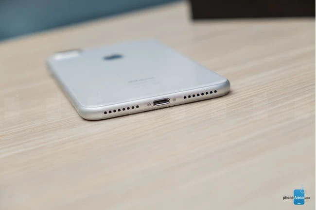 Từ iPhone 2019, Apple loại cổng Lightning để thay thế bằng USB Type-C?