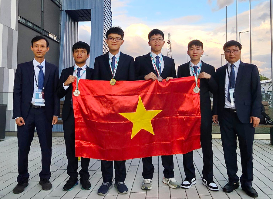 Đội tuyển Việt Nam tham dự Olympic Tin học quốc tế 2023. Đội tuyển Việt Nam tham dự Olympic Tin học quốc tế 2023.