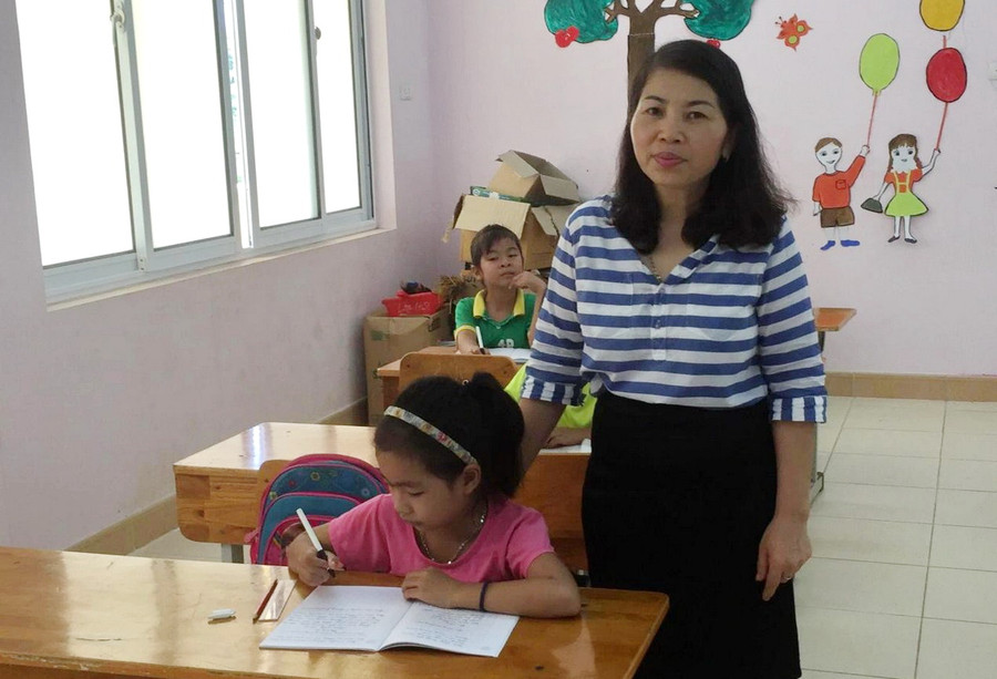 Cô giáo Đinh Thị Thủy, nhân vật trong tác phẩm báo chí và học trò Cô giáo Đinh Thị Thủy, nhân vật trong tác phẩm báo chí và học trò
