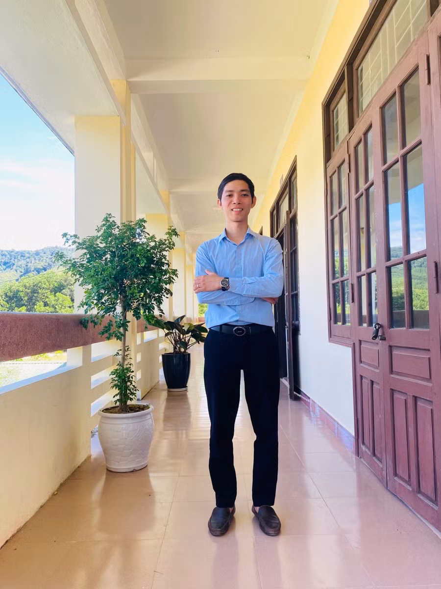 Chân dung thầy Trần Đình Phương. Ảnh NVCC.