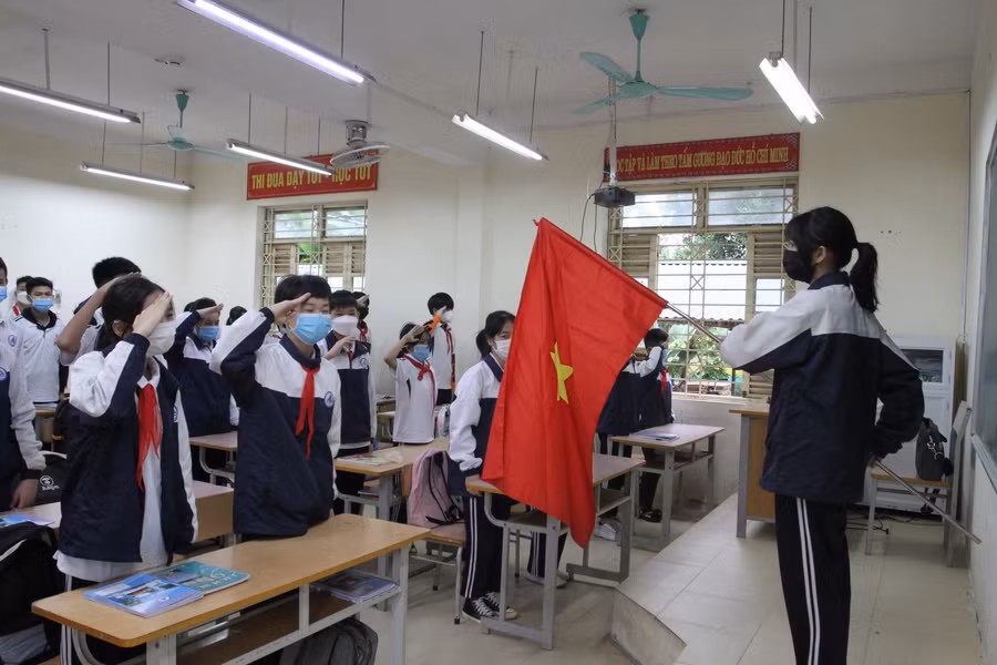 Tiết chào cờ đầu tuần của học sinh Trường THCS Mai Đình