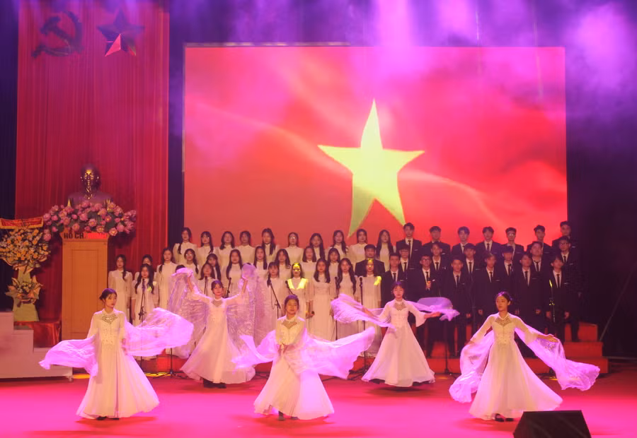 Tiết mục tham dự liên hoan cấp thành phố thể hiện sự quan tâm, đầu tư của các nhà trường, sự nhiệt tình hưởng ứng sôi nổi của phụ huynh và học sinh, tạo hiệu ứng và lan tỏa sâu rộng.