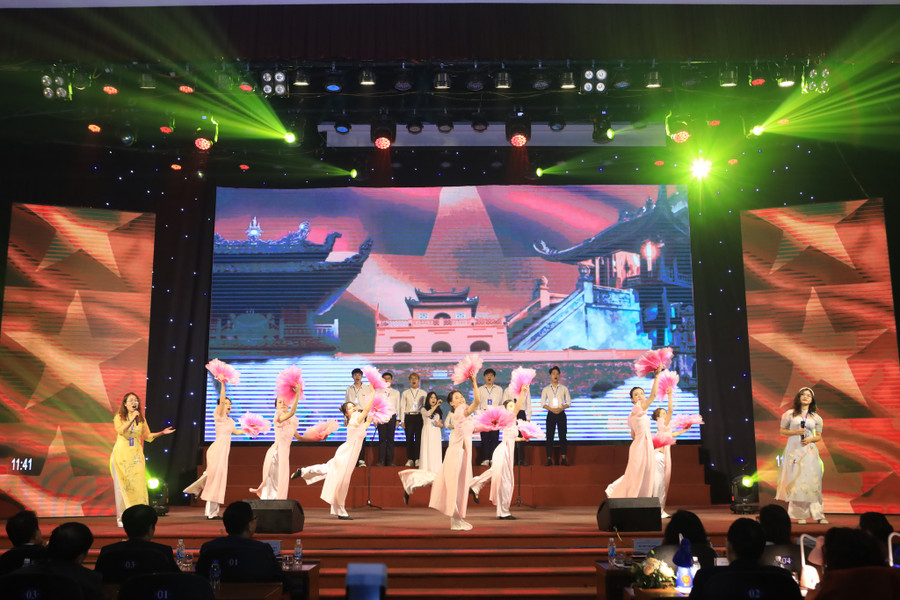 Nhiều tiết mục đã khẳng định giá trị văn hóa truyền thống của dân tộc dưới góc nhìn sáng tạo, năng động của tuổi trẻ.