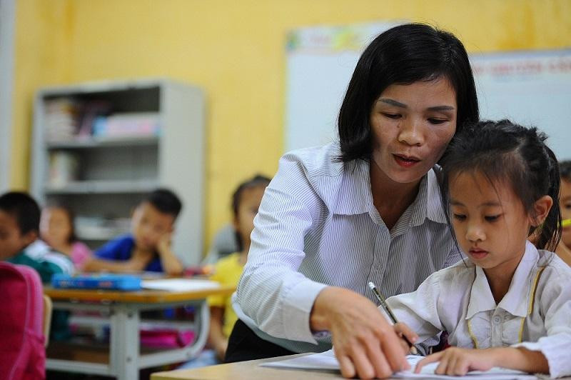 Theo chia sẻ của nhiều giáo viên, sách giáo khoa chương trình GDPT 2018 nhiều hình ảnh minh họa bài học đẹp, bắt mắt. Ảnh DT.