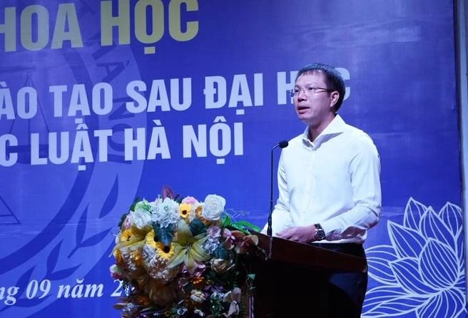 TS. Đoàn Trung Kiên – Hiệu trưởng Trường ĐH Luật Hà Nội phát biểu.