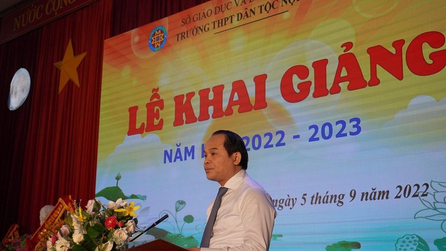 Ông Nguyễn Quốc Đoàn phát biểu tại Lễ Khai giảng năm học 2022-2023 tại Trường THPT DTNT tỉnh Lạng Sơn. Ảnh Tiến Thắng Ông Nguyễn Quốc Đoàn phát biểu tại Lễ Khai giảng năm học 2022-2023 tại Trường THPT DTNT tỉnh Lạng Sơn. Ảnh Tiến Thắng