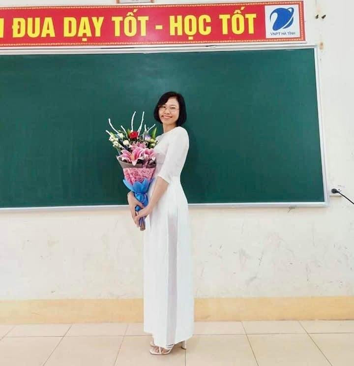 Cô giáo Nguyễn Thị Việt Hà - giáo viên môn Địa lí, Trường THPT Đồng Lộc (huyện Can Lộc, tỉnh Hà Tĩnh).