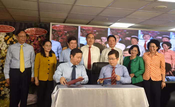 Ký kết quy chế phối hợp công tác giữa Sở TT&TT TP.HCM và Cục Phát thanh Truyền hình và Thông tin điện tử (Bộ TT&TT).