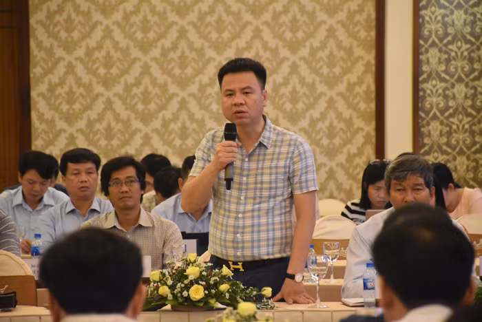 Nhà báo Triệu Ngọc Lâm – Tổng biên tập Báo GD&TĐ chia sẻ tại hội nghị