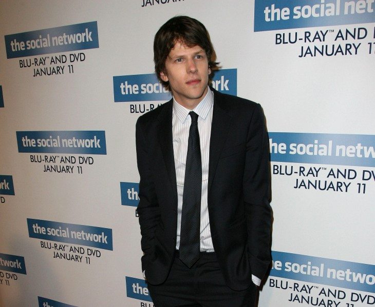 Eisenberg, chứ không phải Zuckerburg, là ngôi sao trong bộ phim The Social Network