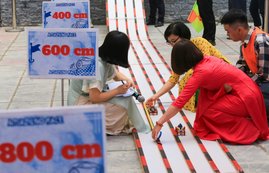 Học sinh tranh tài Cuộc thi Amazing Race.