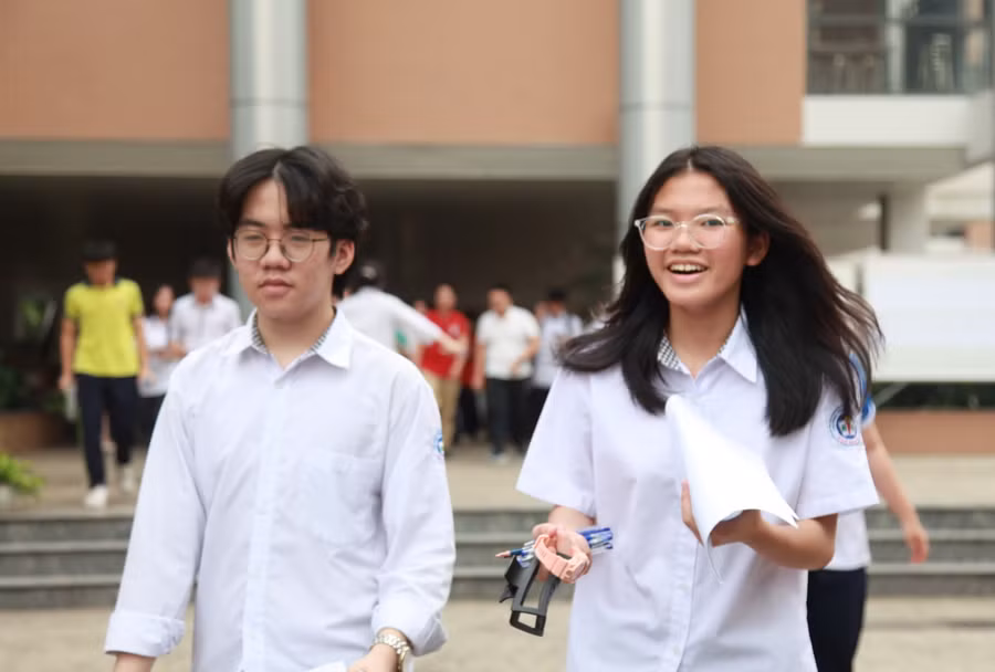 Thí sinh tự tin sau bài thi môn Ngữ văn.