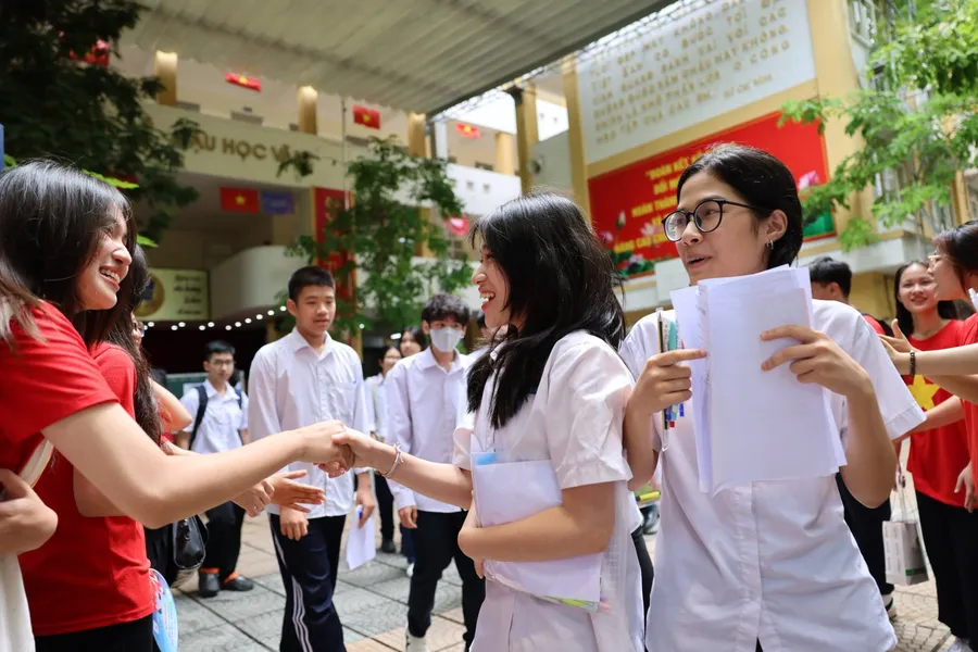 Gần 106.000 thí sinh Hà Nội đã hoàn thành kỳ thi vào lớp 10 năm 2024.